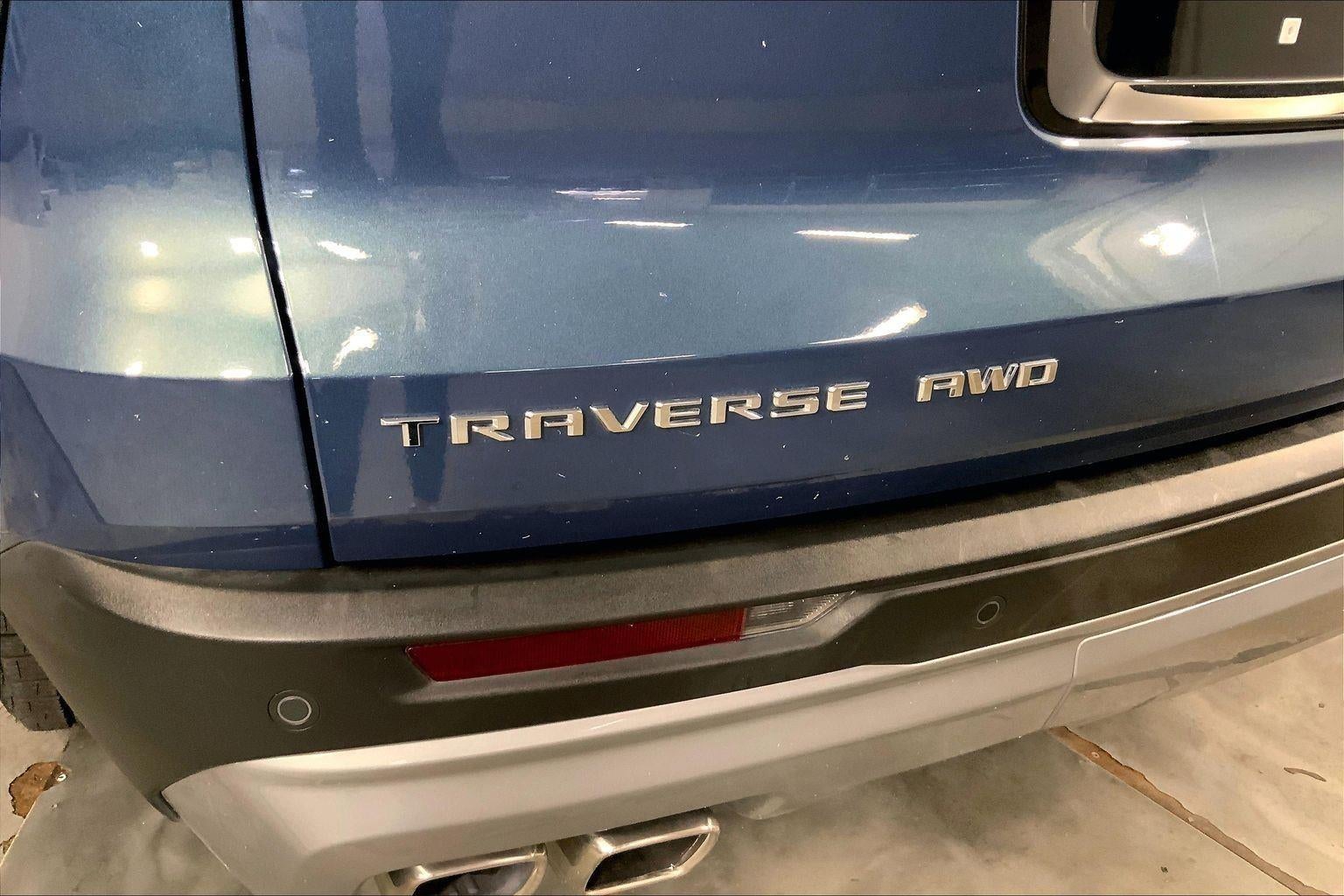 2025 Chevrolet Traverse LT