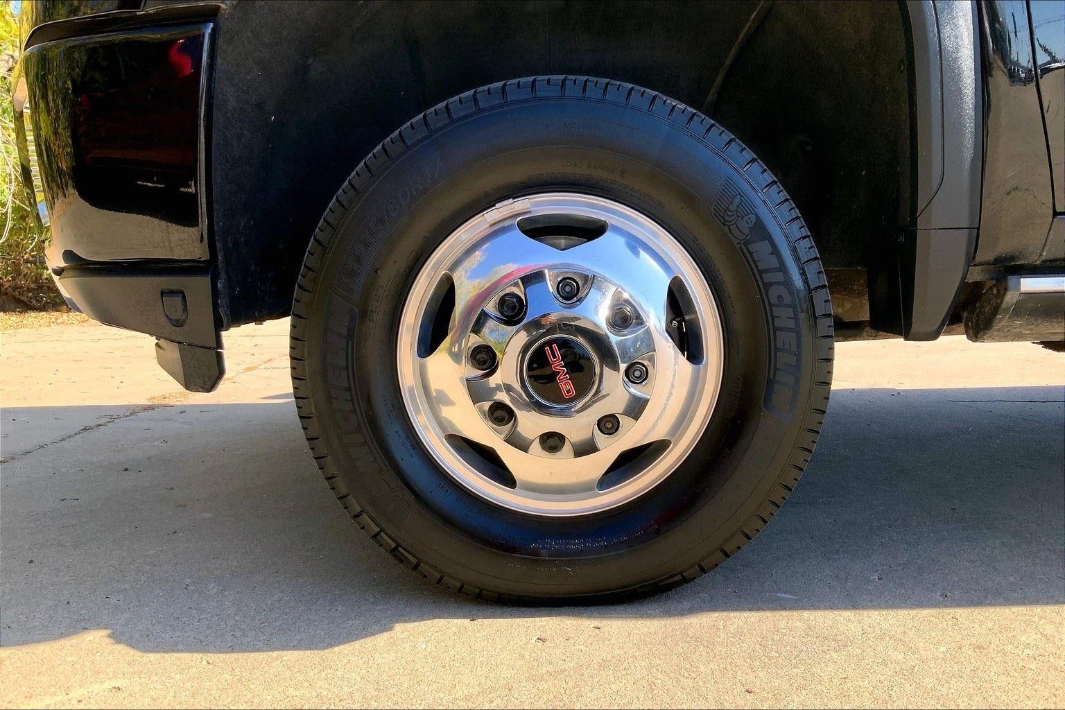 2023 GMC Sierra 3500 HD Denali