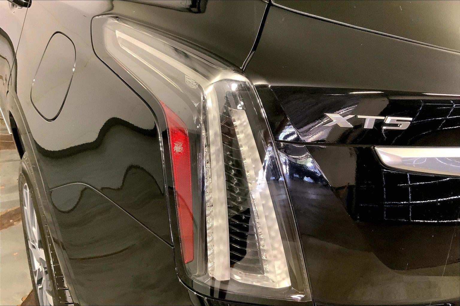 2023 Cadillac XT5 AWD Sport