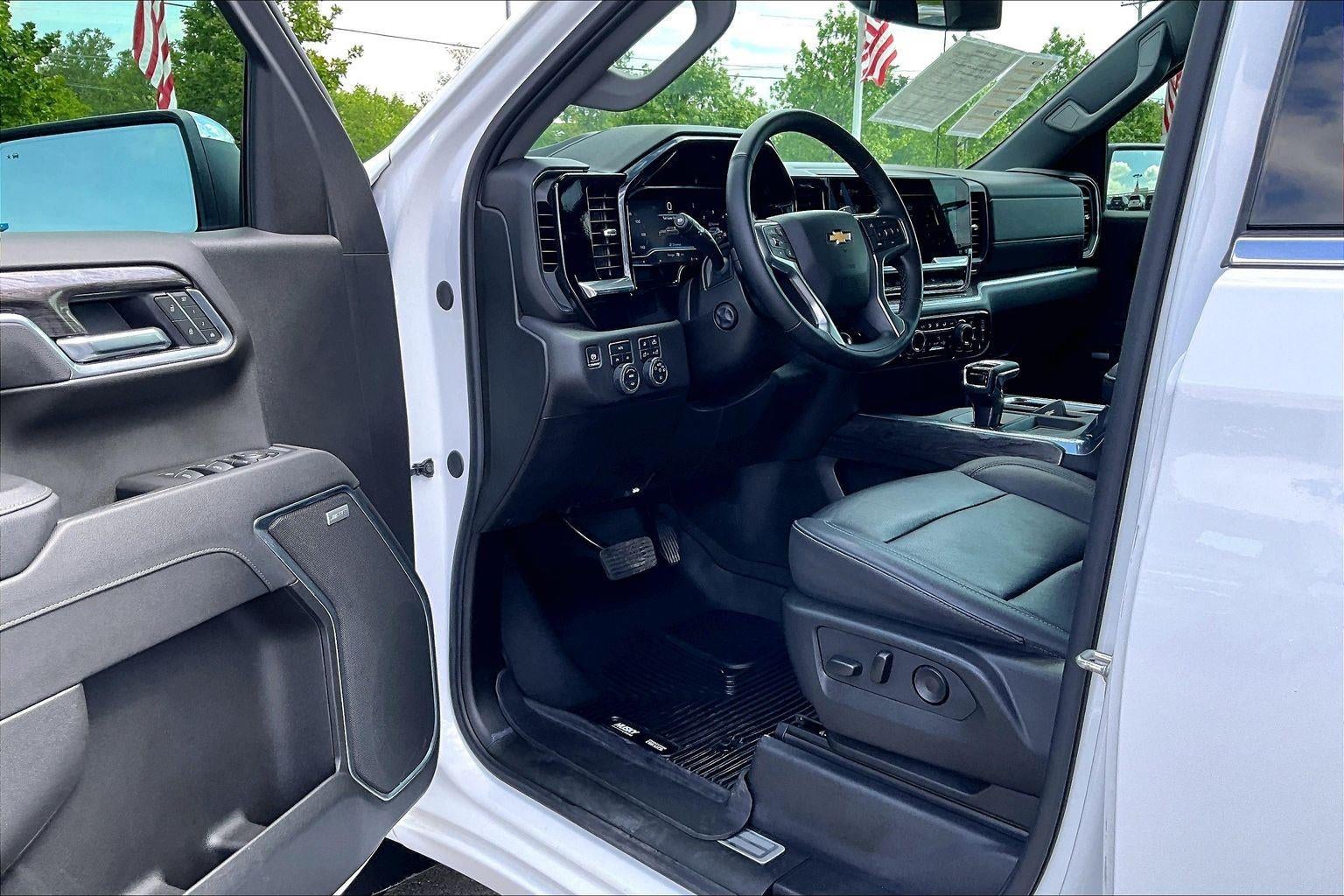 2025 Chevrolet Silverado 1500 LTZ