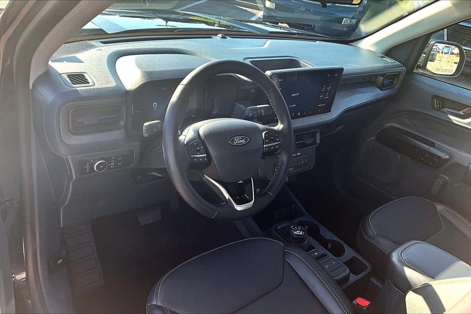 2025 Ford Maverick Lobo Standard