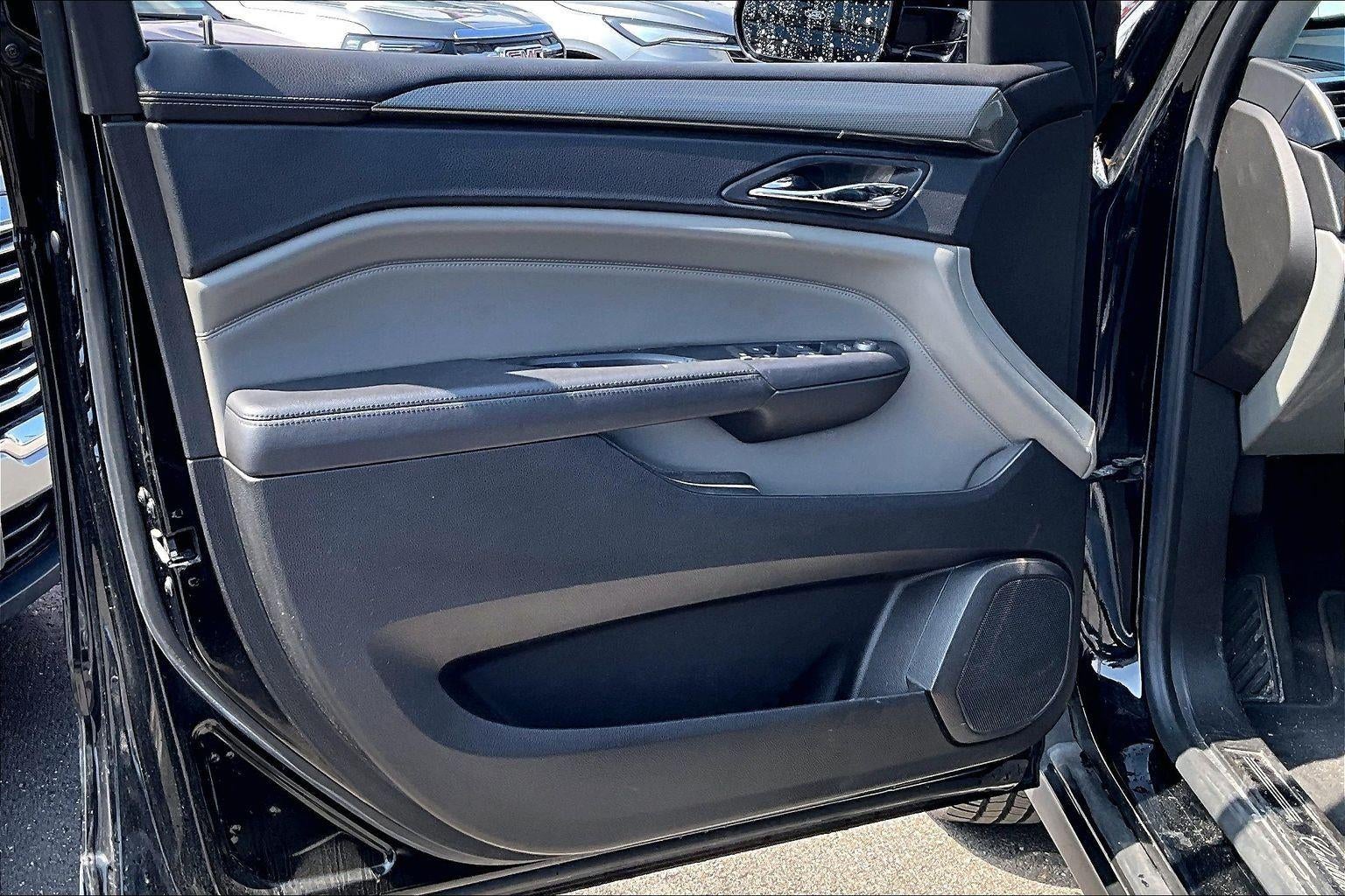 2010 Cadillac SRX Base