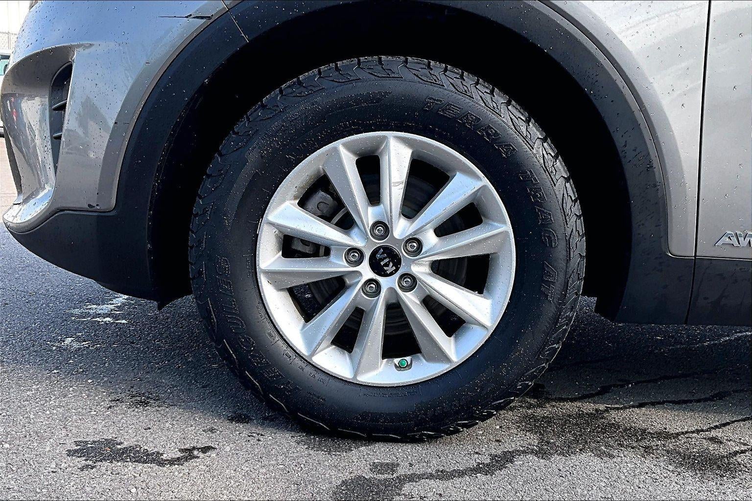2019 Kia Sorento LX