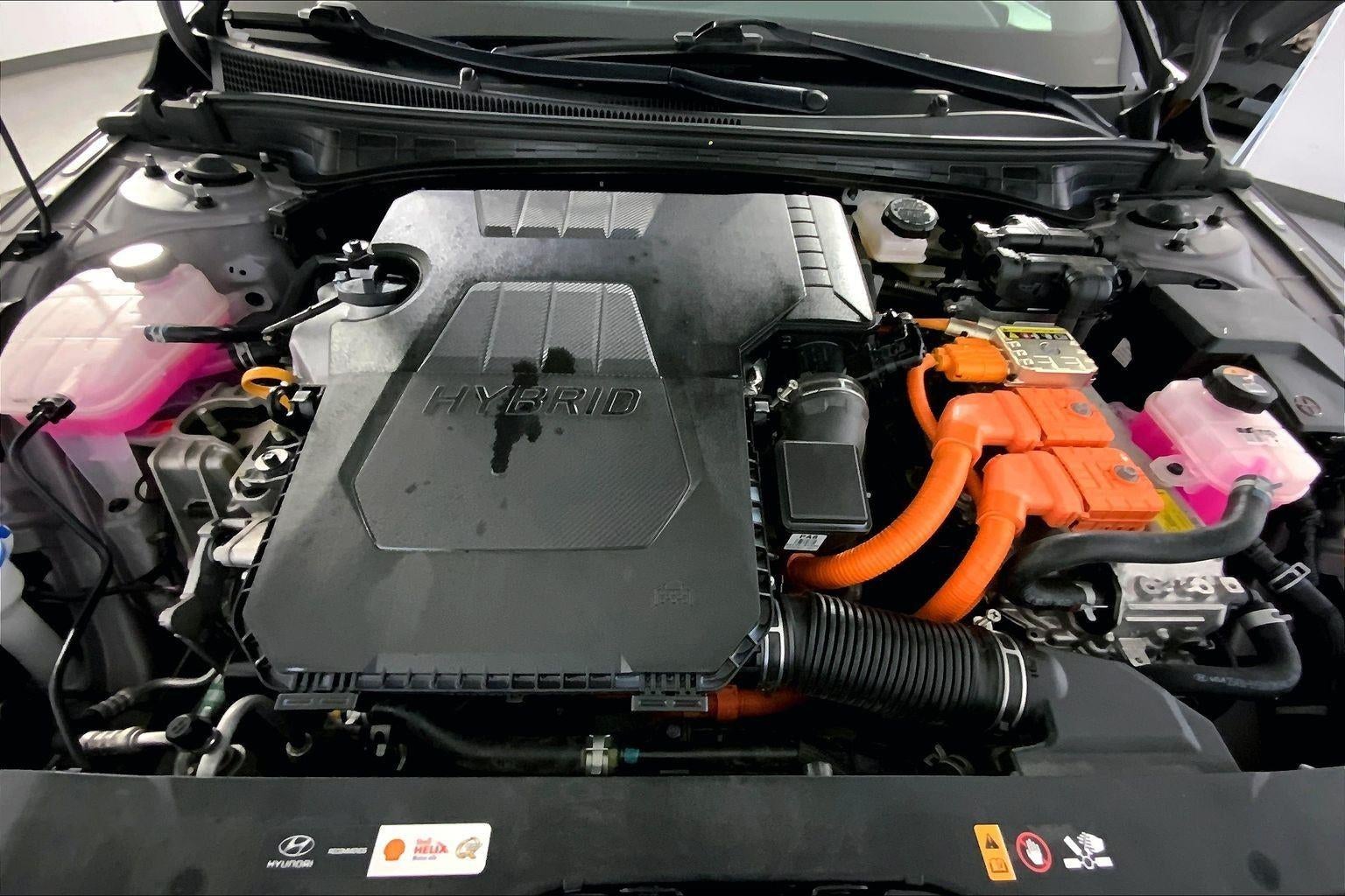 2025 Hyundai Elantra Hybrid Limited