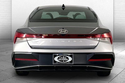2025 Hyundai Elantra Hybrid Limited