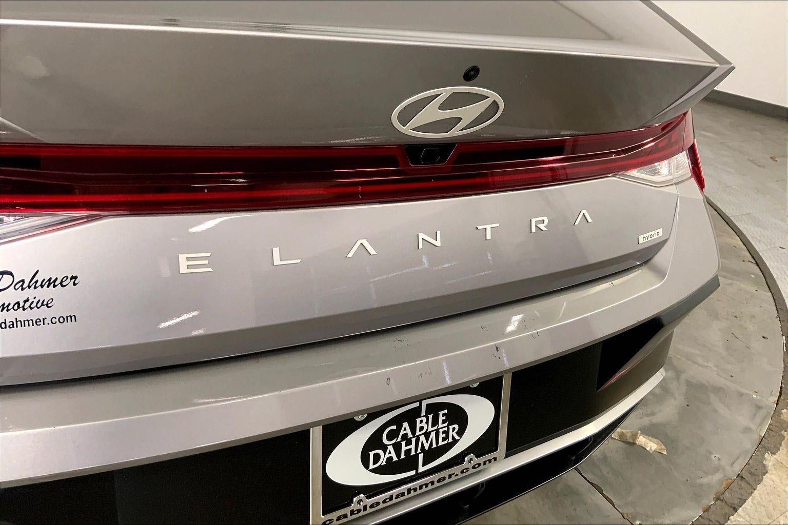 2025 Hyundai Elantra Hybrid Limited