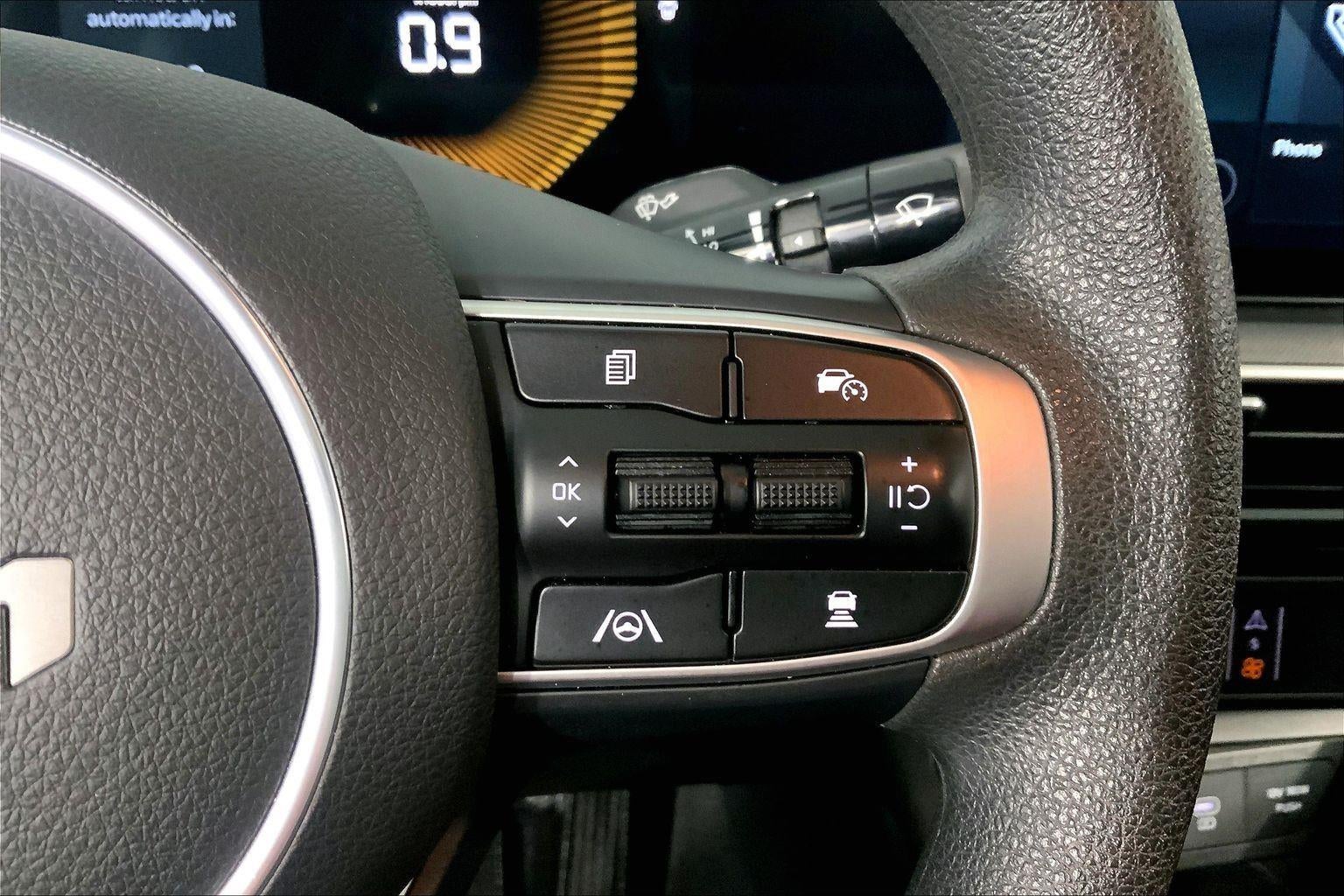 2025 Kia K5 LXS