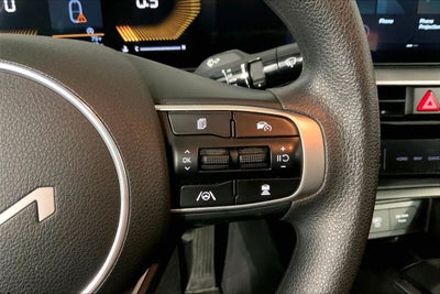 2025 Kia K5 LXS