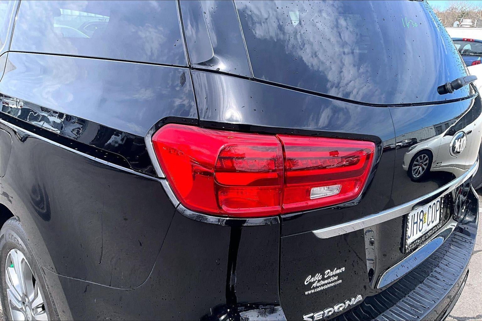 2020 Kia Sedona SX