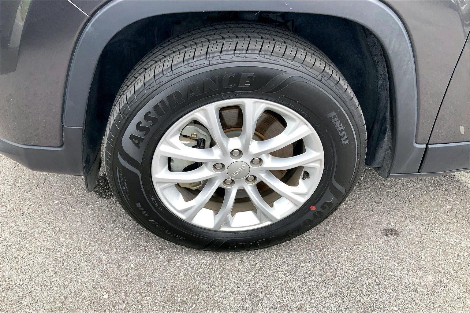 2022 Jeep Cherokee Latitude Lux 4x4