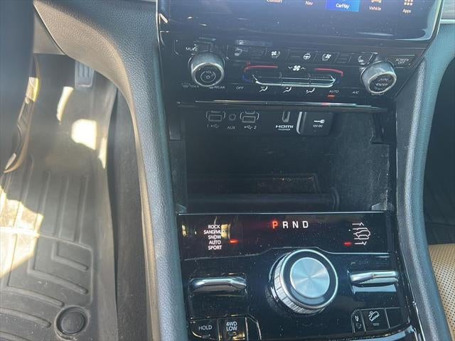 2022 Jeep Grand Cherokee Summit 4x4