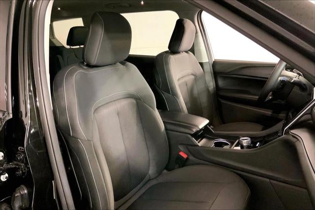 2023 Jeep Grand Cherokee L Laredo 4x4