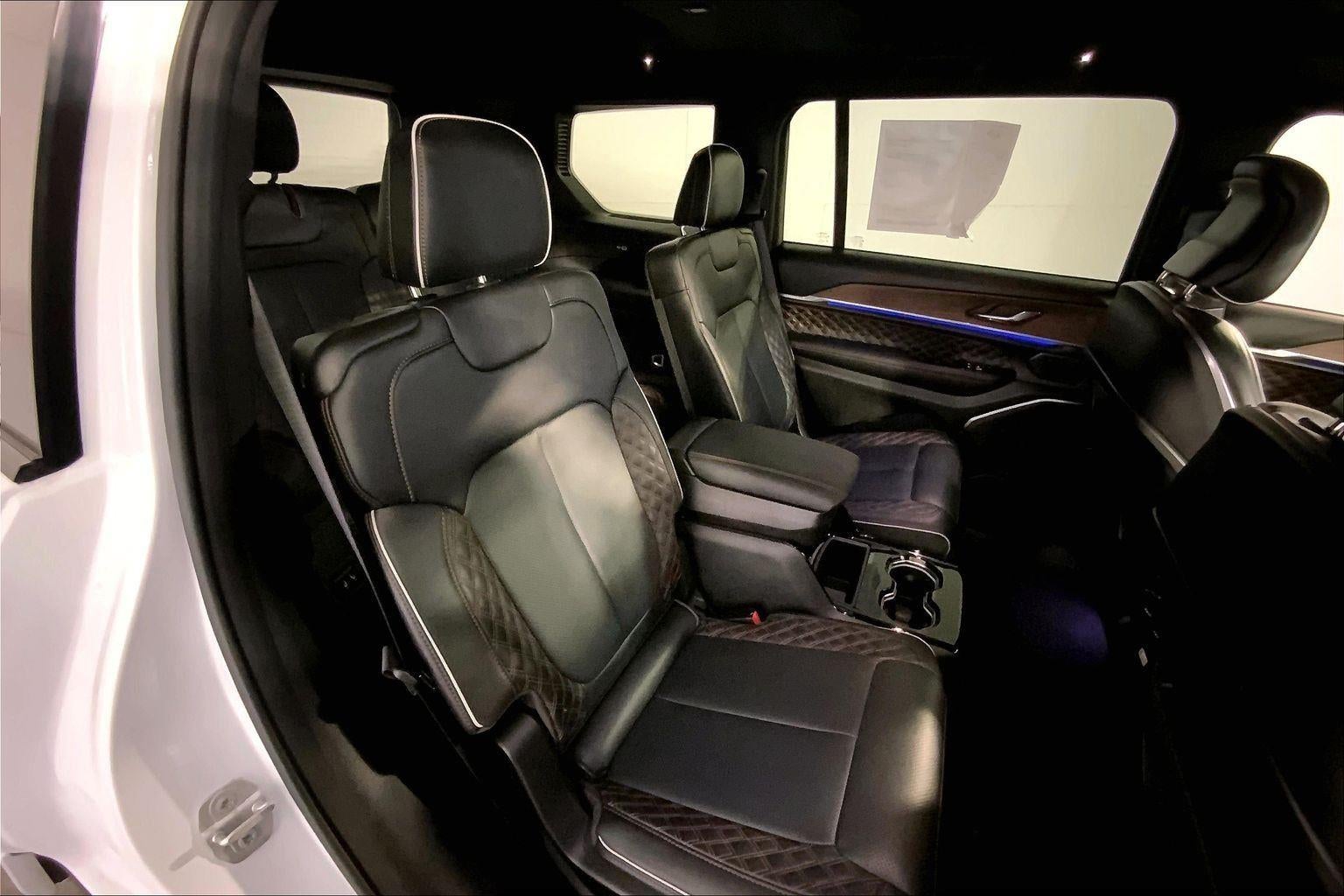 2025 Jeep Grand Cherokee L Summit 4x4