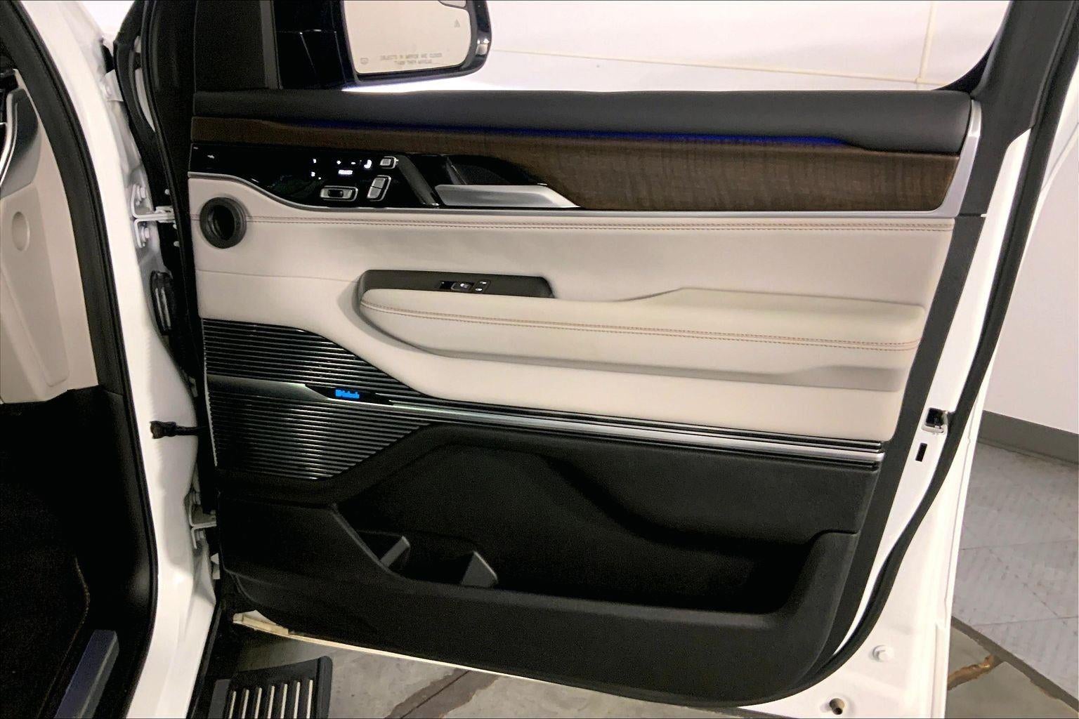 2025 Jeep Grand Wagoneer 4x4