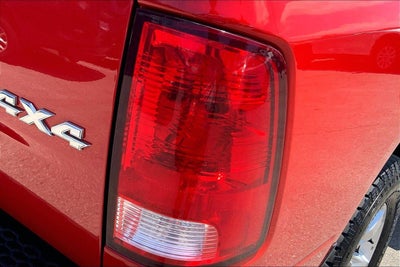 2022 RAM 1500 Classic SLT Crew Cab 4x4 6'4' Box