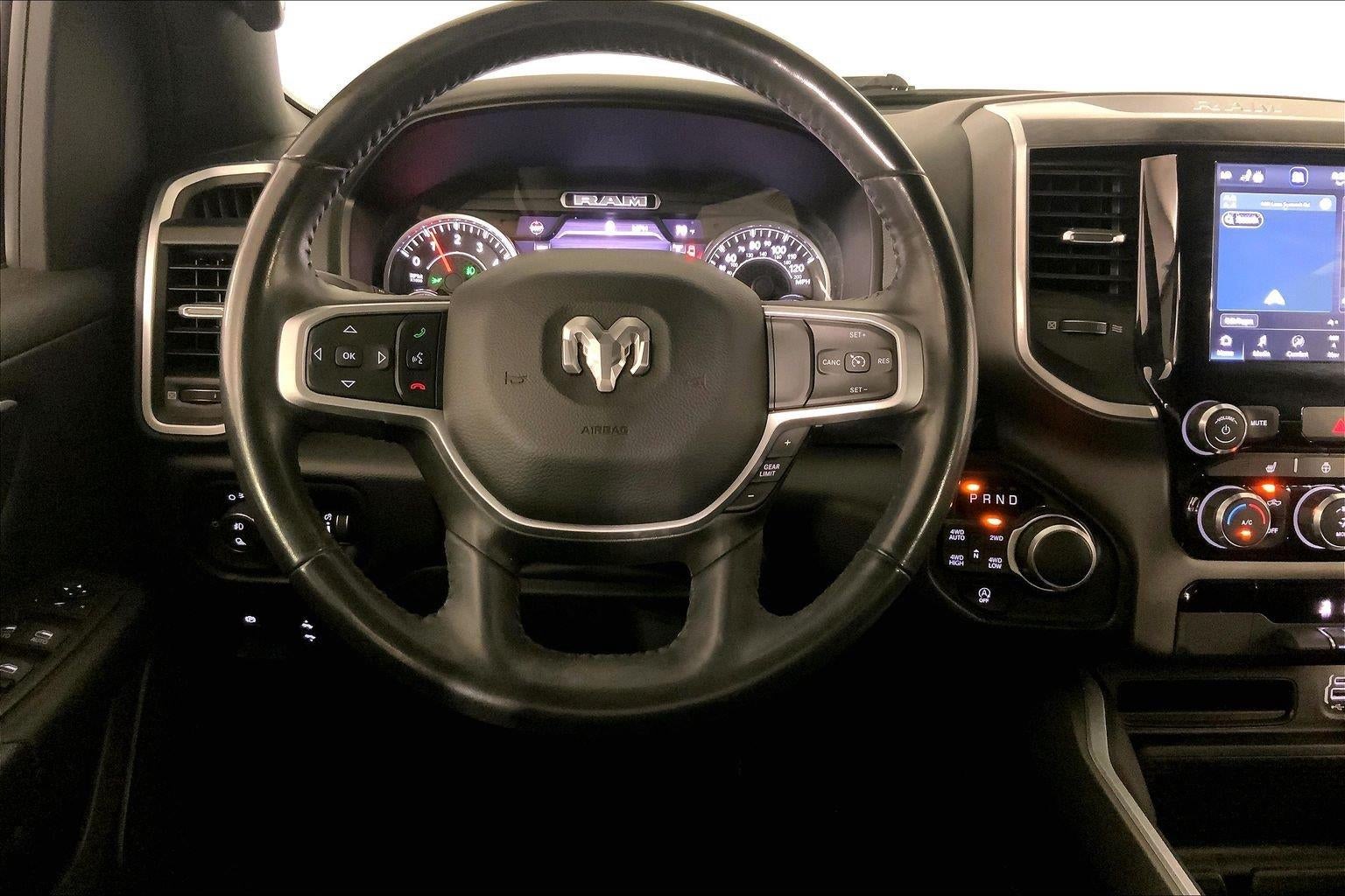 2022 RAM 1500 Big Horn Crew Cab 4x4 5'7' Box