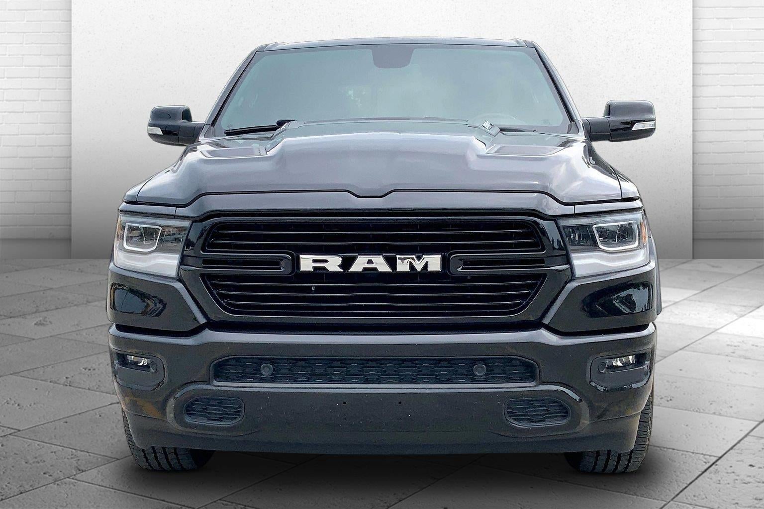 2020 RAM 1500 Laramie Crew Cab 4x4 5'7' Box
