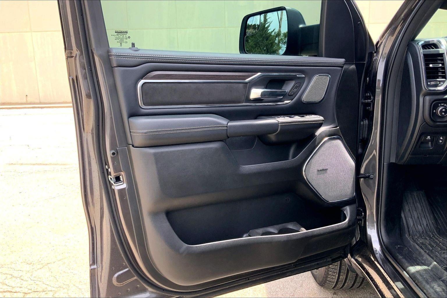 2026 RAM 1500 Laramie Crew Cab 4x4 5'7' Box