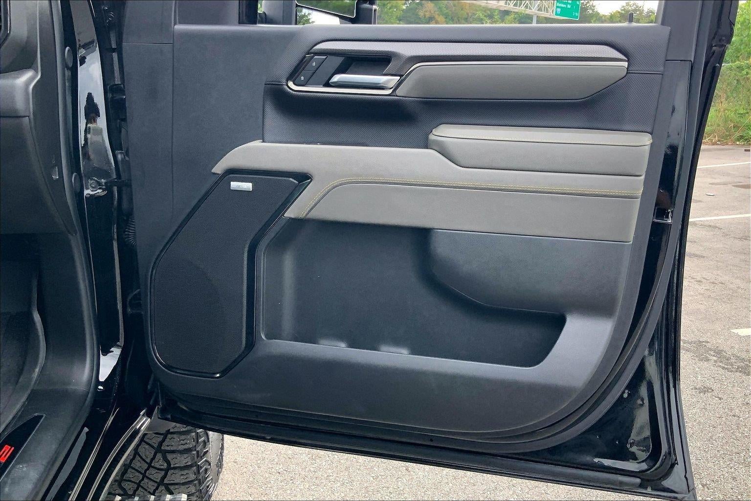2025 Chevrolet Silverado 2500HD 4WD Crew Cab Standard Bed ZR2