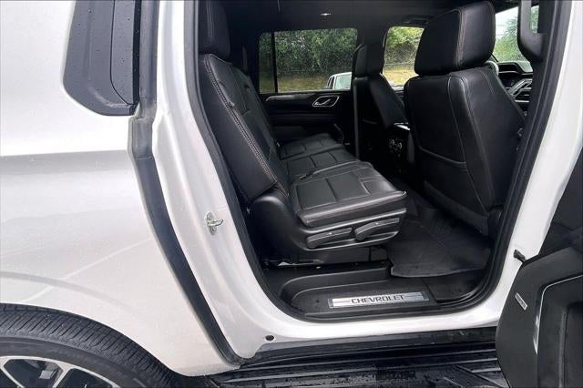 2023 Chevrolet Suburban 4WD RST