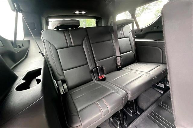 2023 Chevrolet Suburban 4WD RST