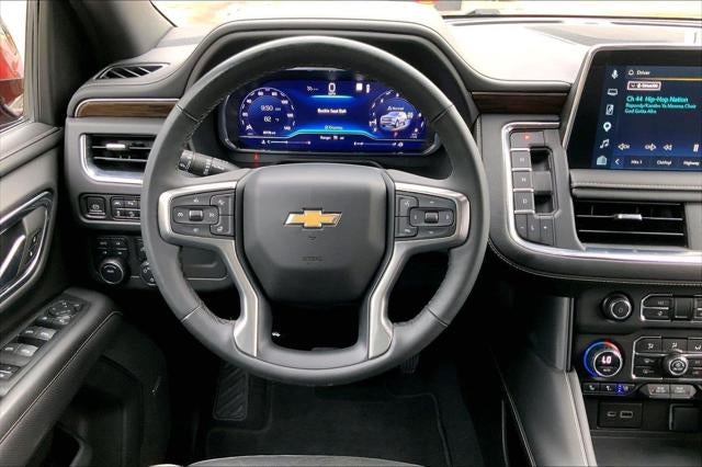 2023 Chevrolet Suburban 4WD Premier