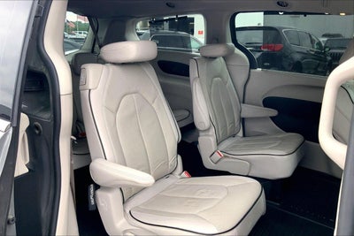 2021 Chrysler Pacifica Limited AWD