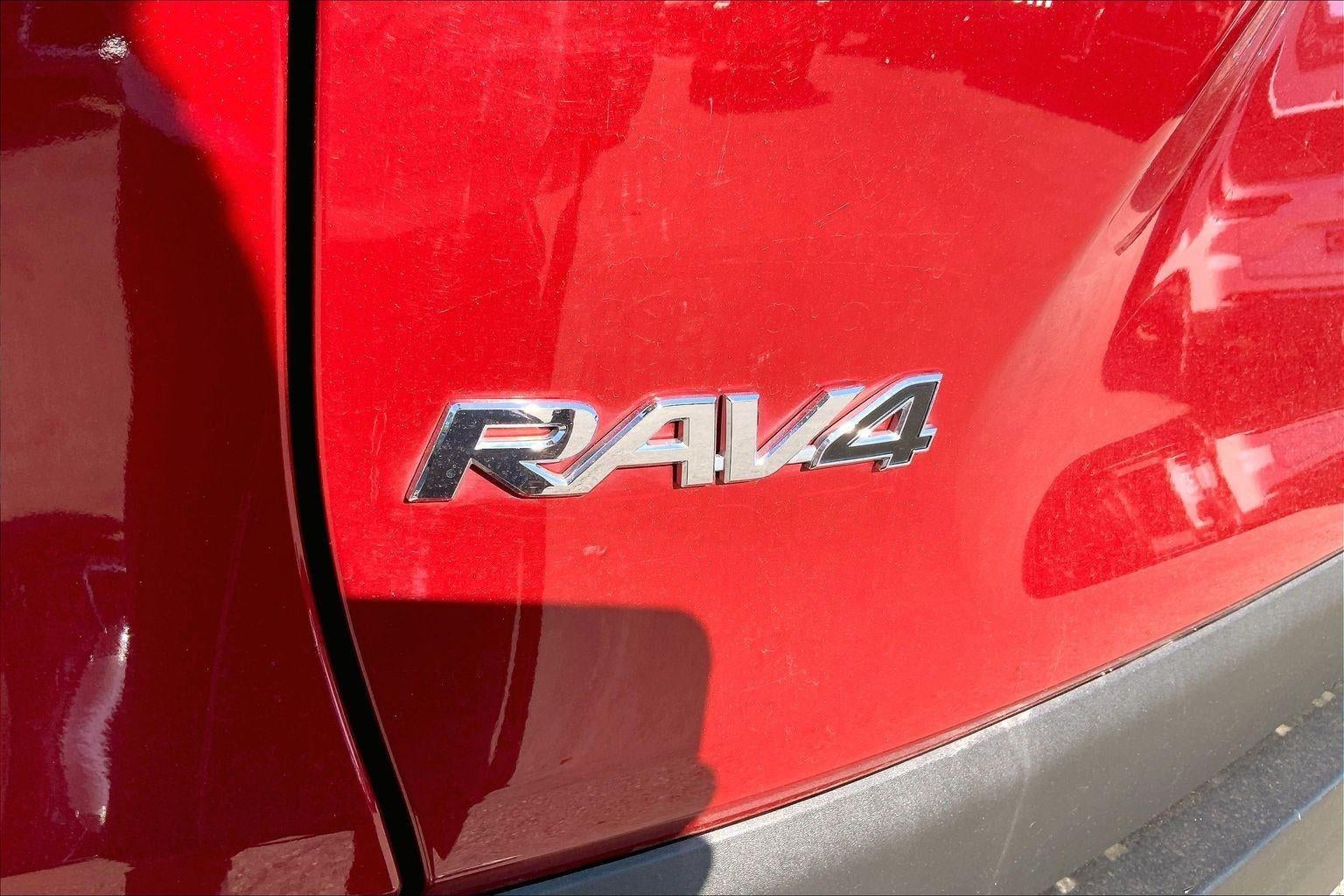 2023 Toyota RAV4 LE