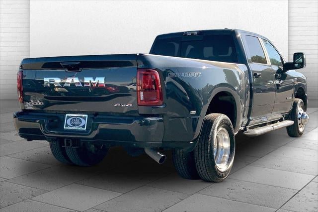 2026 RAM 3500 Laramie Crew Cab 4x4 8' Box