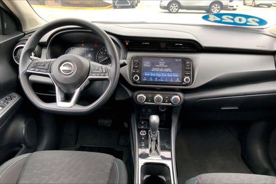 2024 Nissan Kicks SV Xtronic CVT