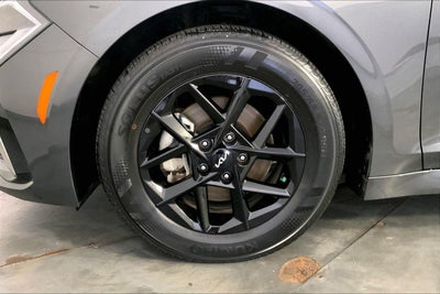 2025 Kia K5 LXS