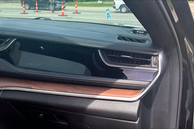2022 Jeep Grand Cherokee Summit