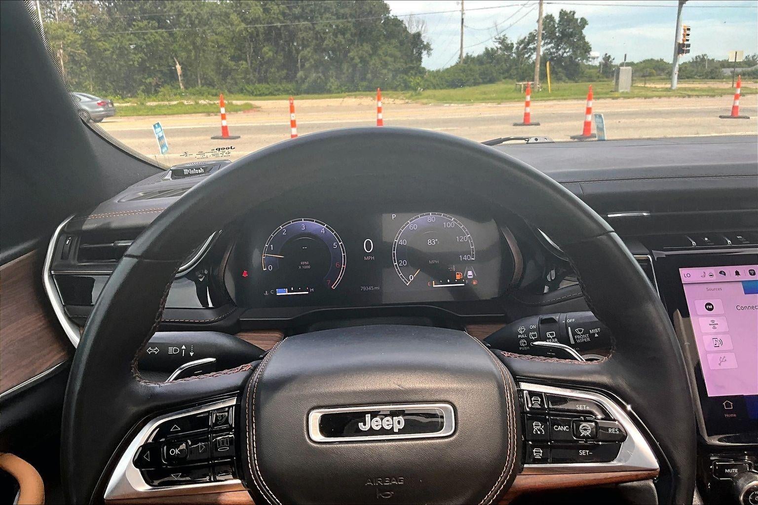2022 Jeep Grand Cherokee Summit