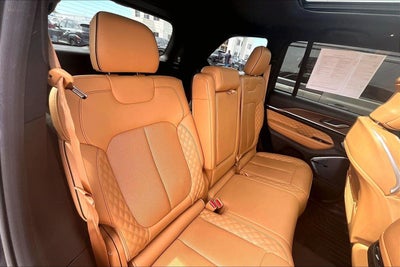 2022 Jeep Grand Cherokee Summit