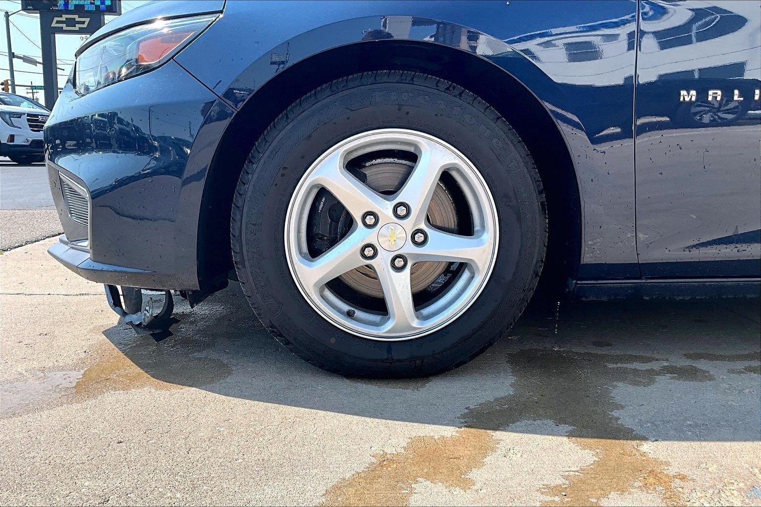 Used 2018 Chevrolet Malibu 1LS with VIN 1G1ZB5ST4JF169273 for sale in Kansas City