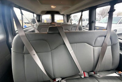 2025 Chevrolet Express Passenger 1LS
