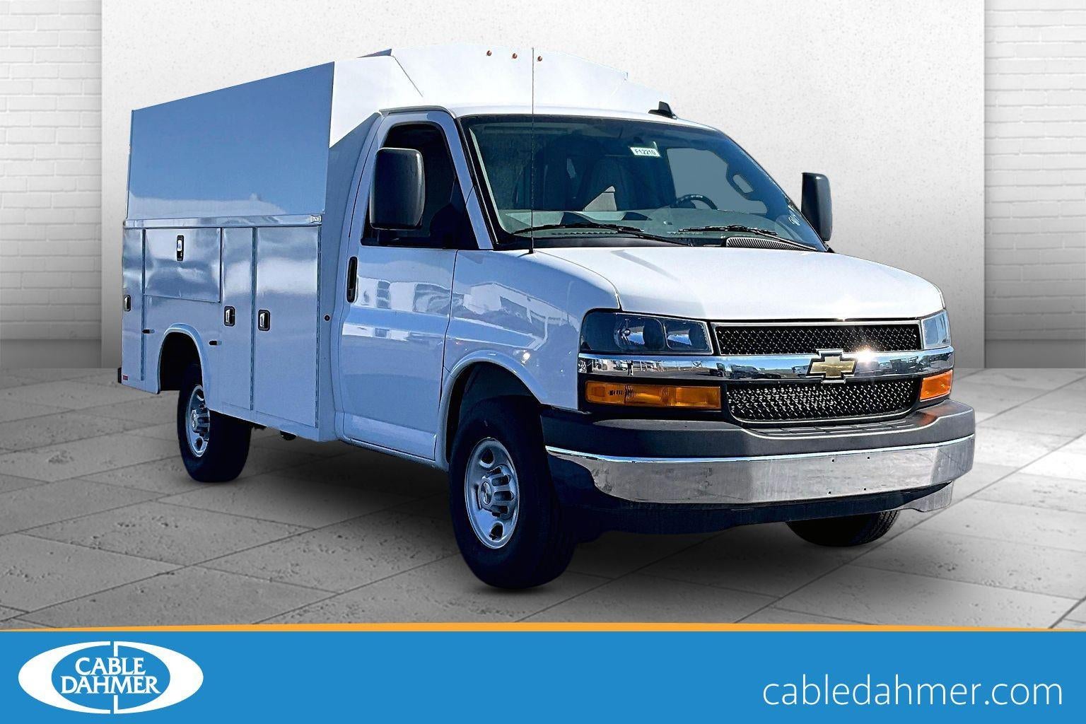 2025 Chevrolet Express 3500 139" WB's photo