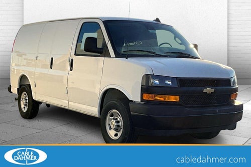 2025 Chevrolet Express Cargo WT