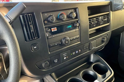 2025 Chevrolet Express Cargo WT
