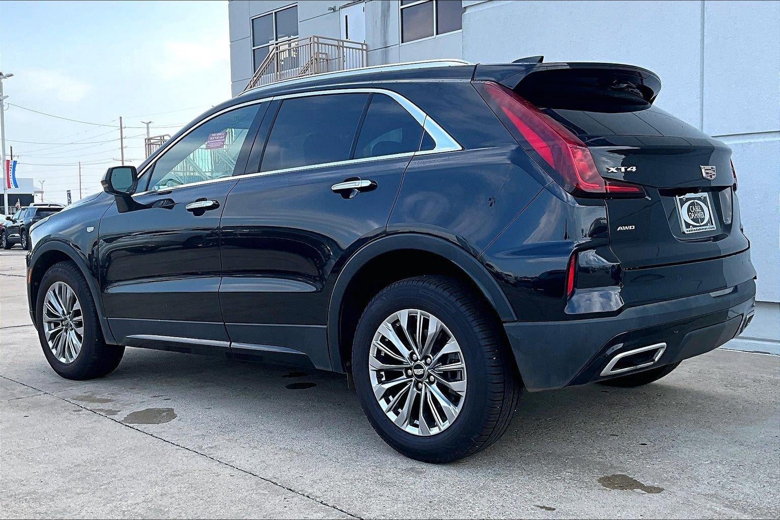 2024 Cadillac XT4 Premium Luxury