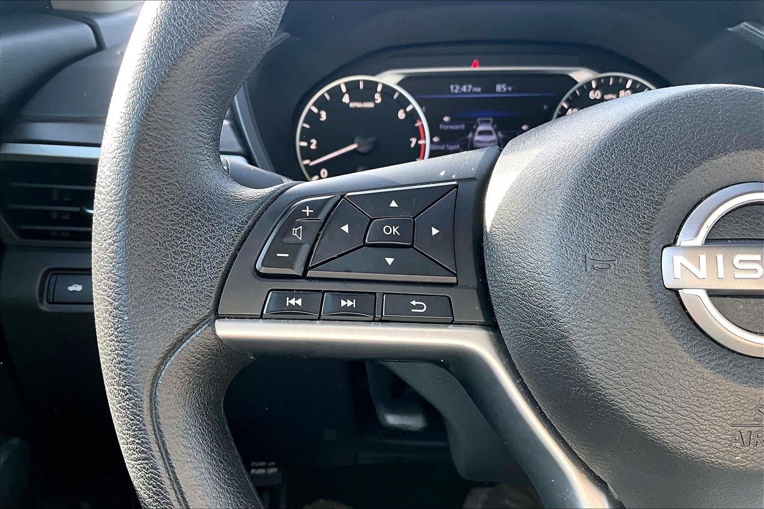 2025 Nissan Altima SV - Photo 19