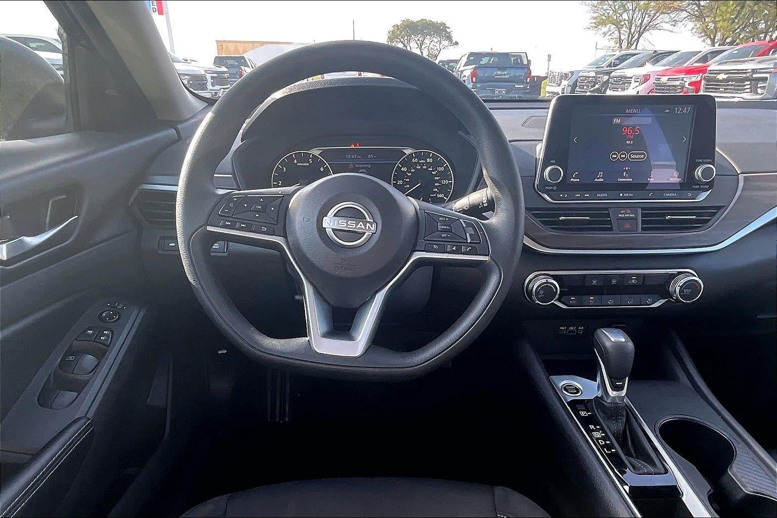 2025 Nissan Altima SV - Photo 5