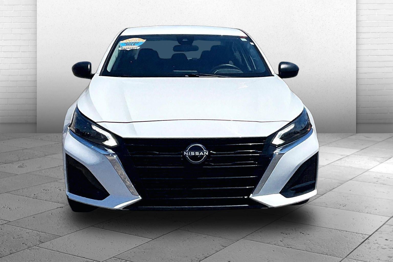 Used 2025 Nissan Altima SV with VIN 1N4BL4DV5SN375066 for sale in Kansas City