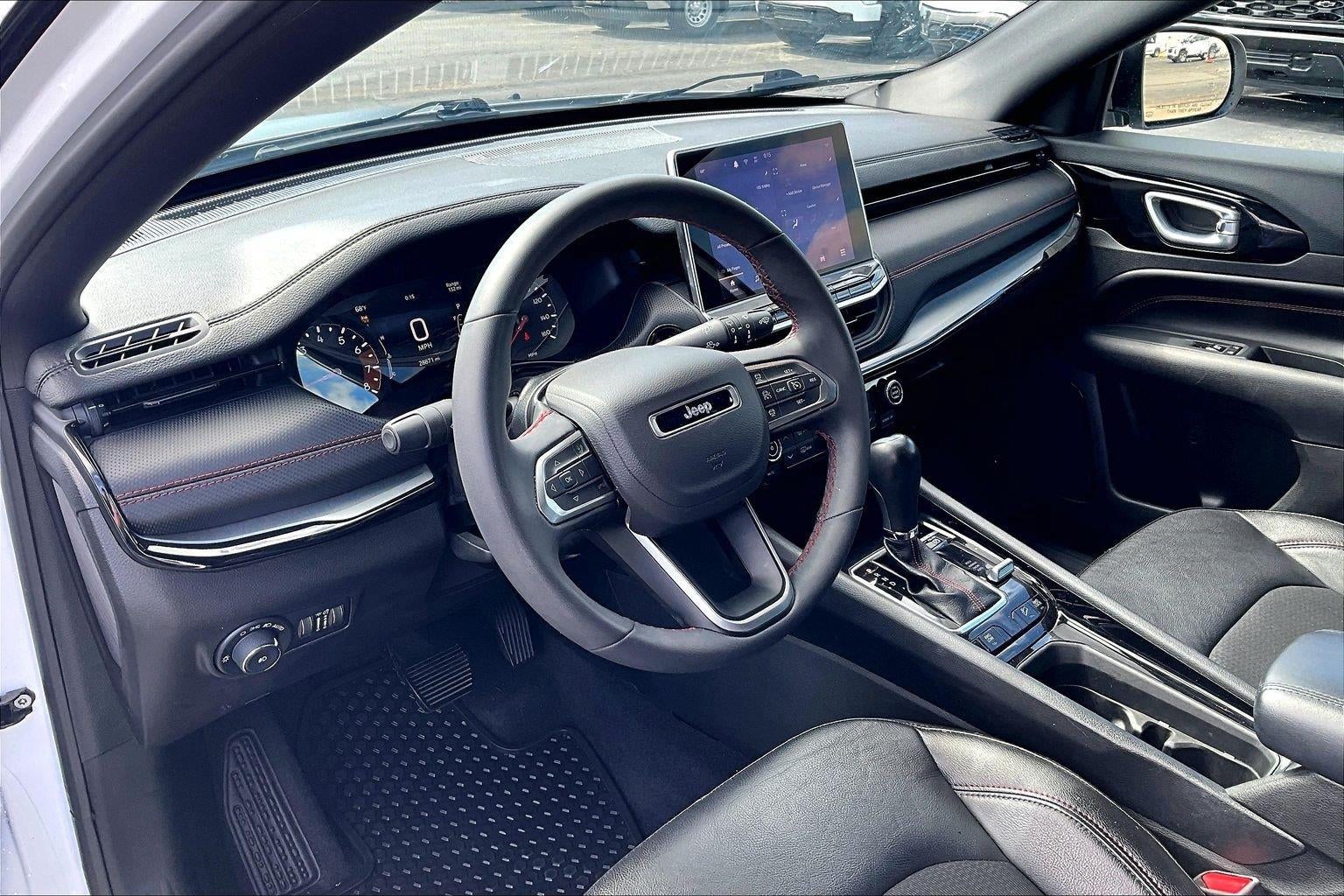 2025 Jeep Compass Trailhawk - Photo 15