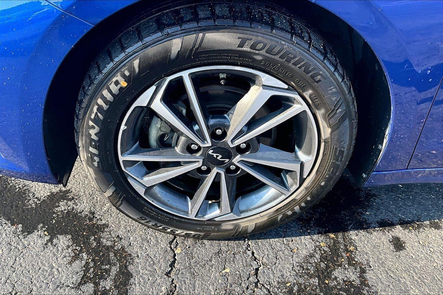 Used 2023 Kia Forte LXS with VIN 3KPF24AD9PE613832 for sale in Kansas City