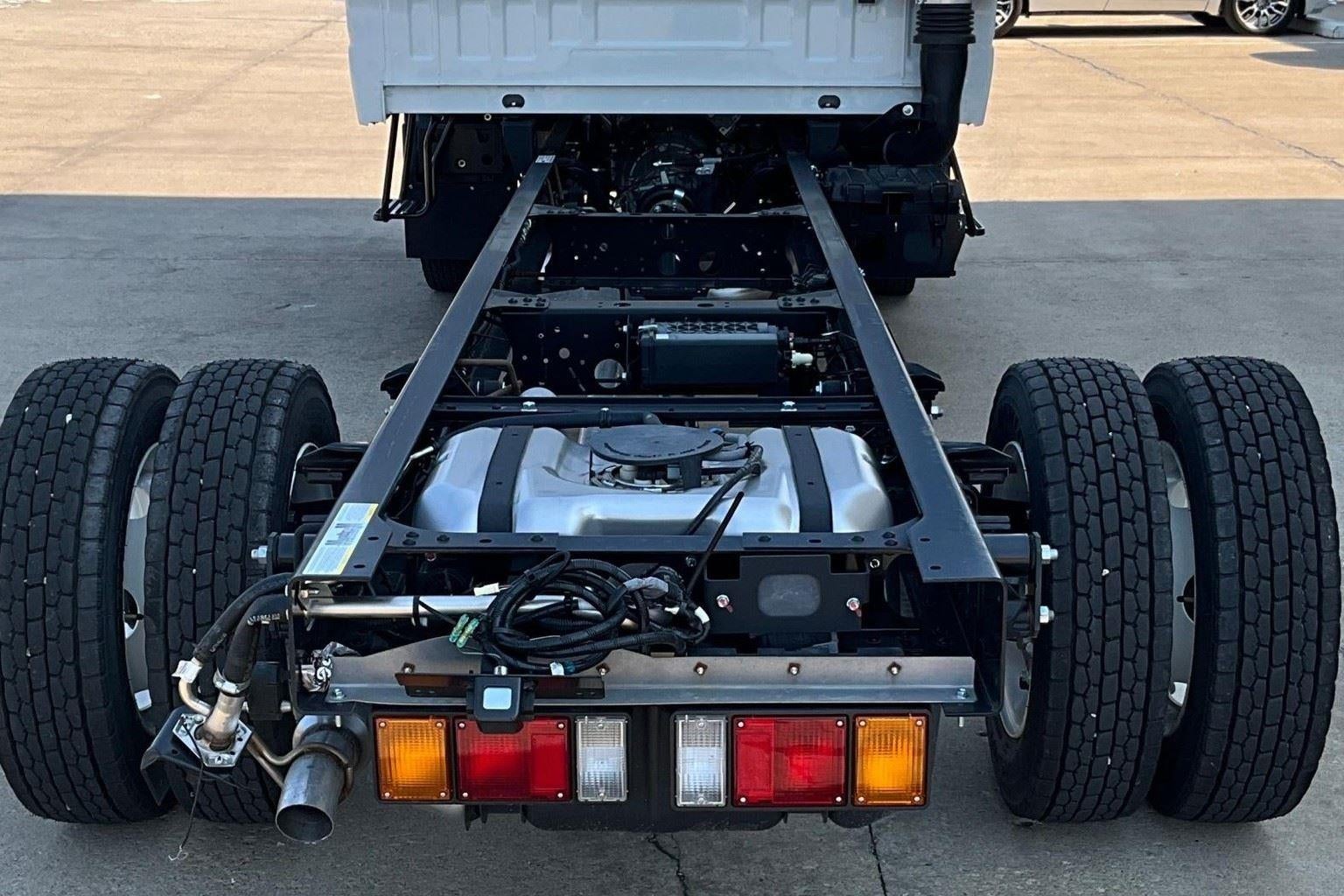 2025 Chevrolet Low Cab Forward 4500 HG Base