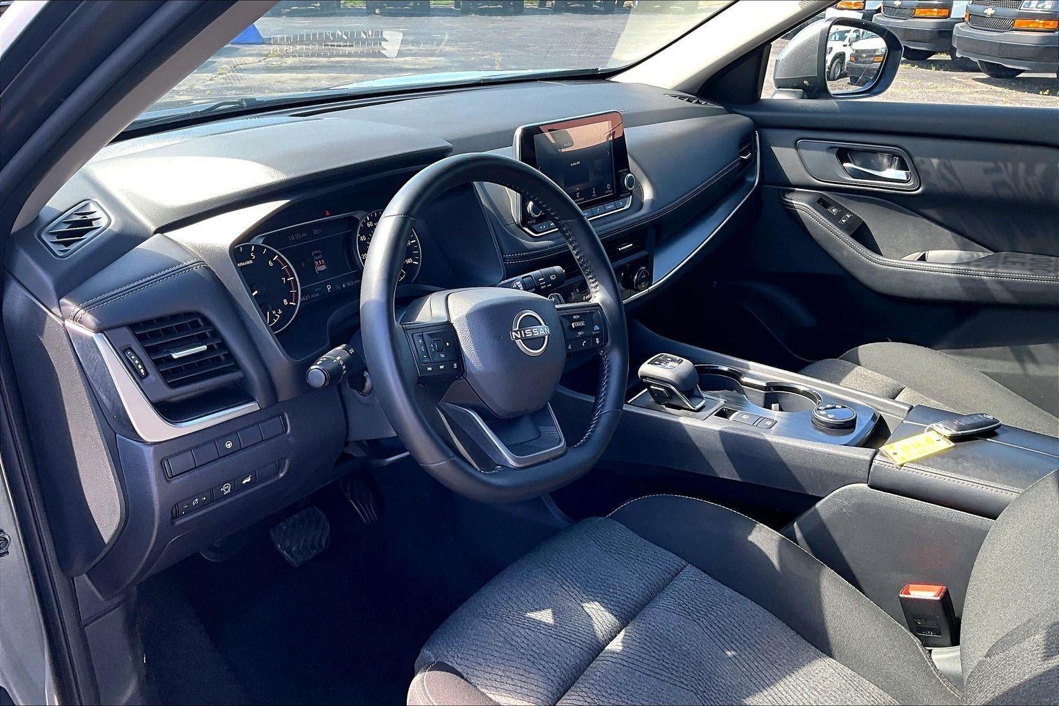 2025 Nissan Rogue SV