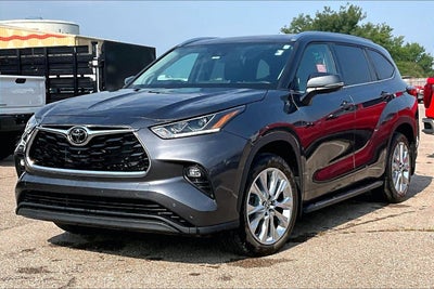 2024 Toyota Highlander LE