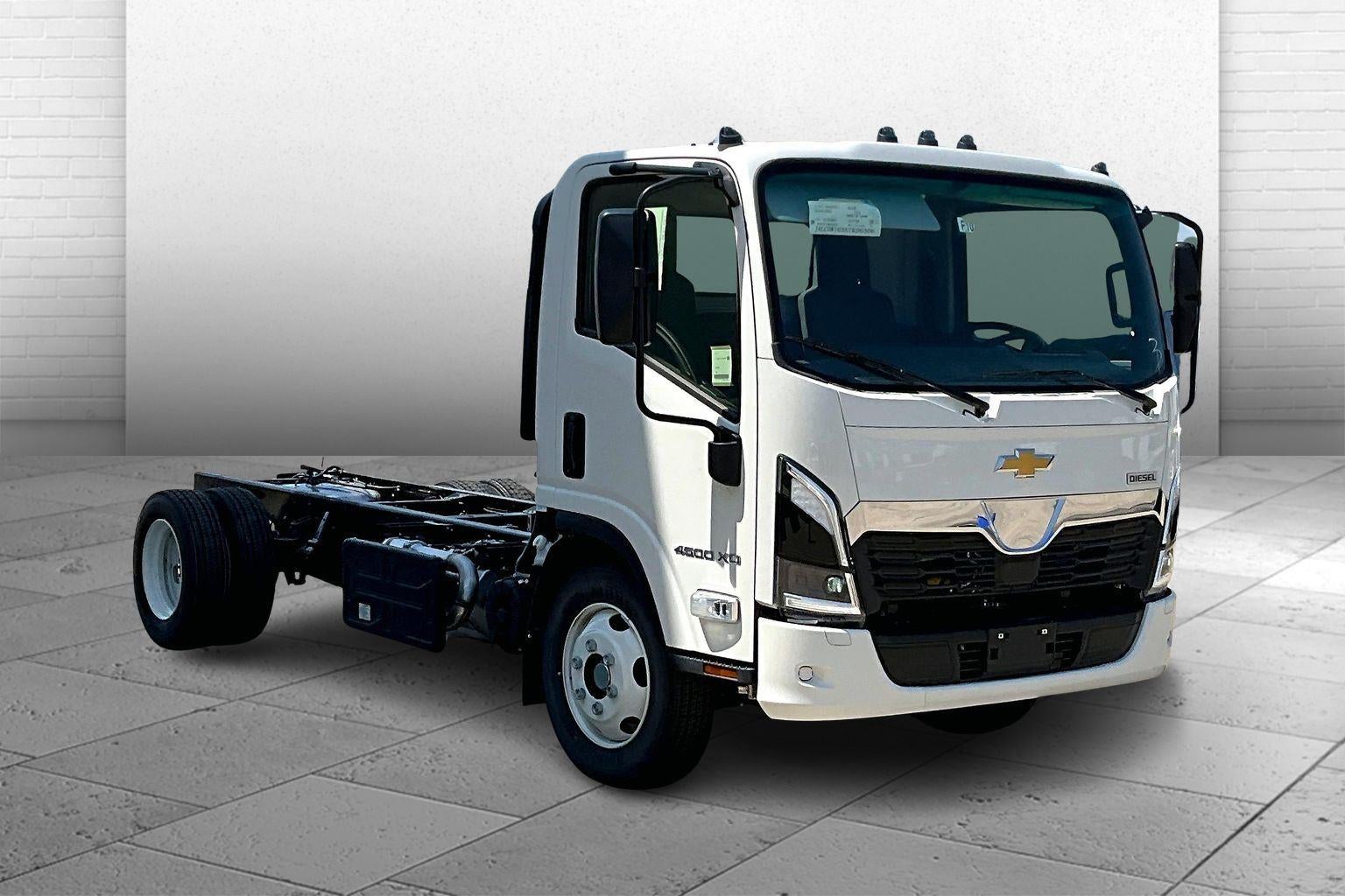 2025 Chevrolet Low Cab Forward 4500 XD Base
