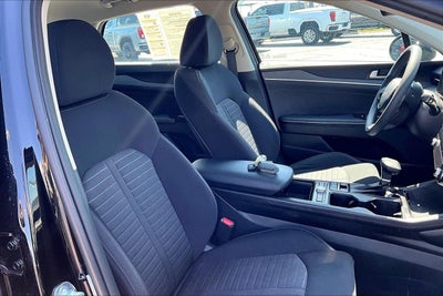 2025 Kia K5 LXS
